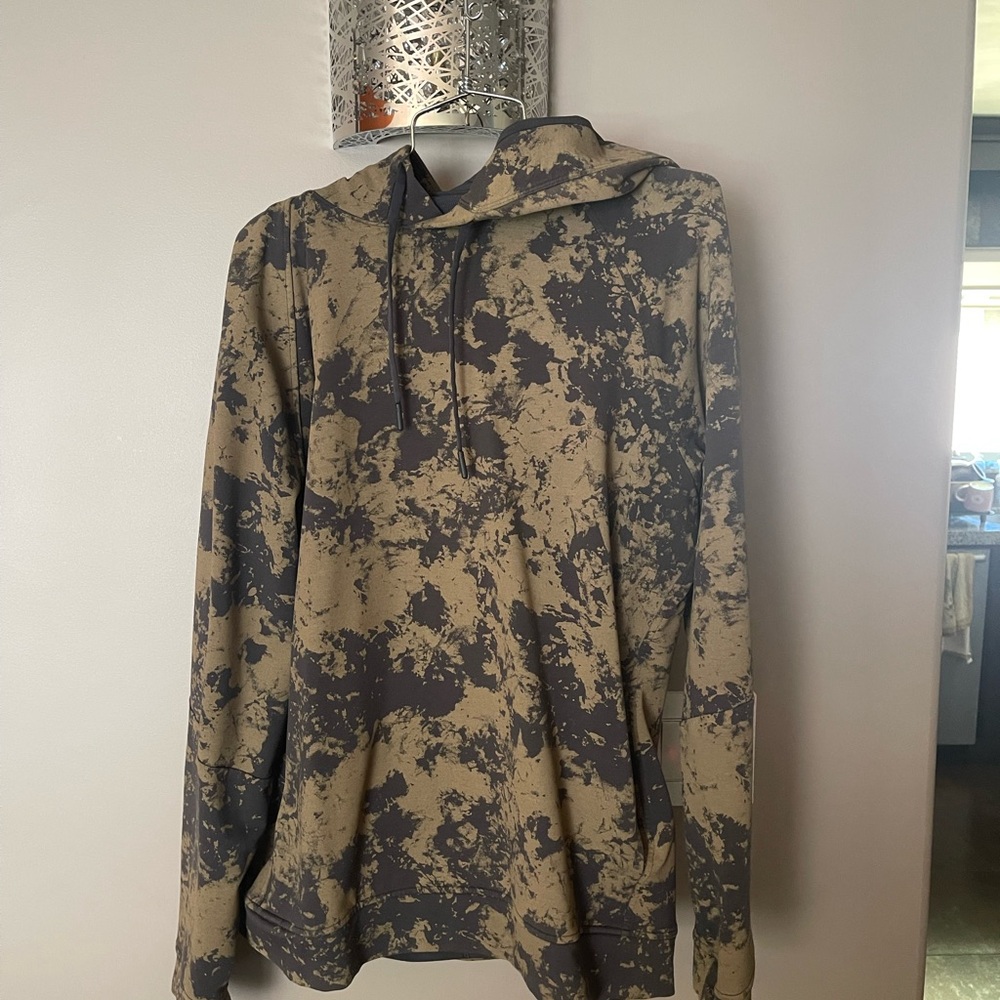 Lululemon Men’s Hoodie